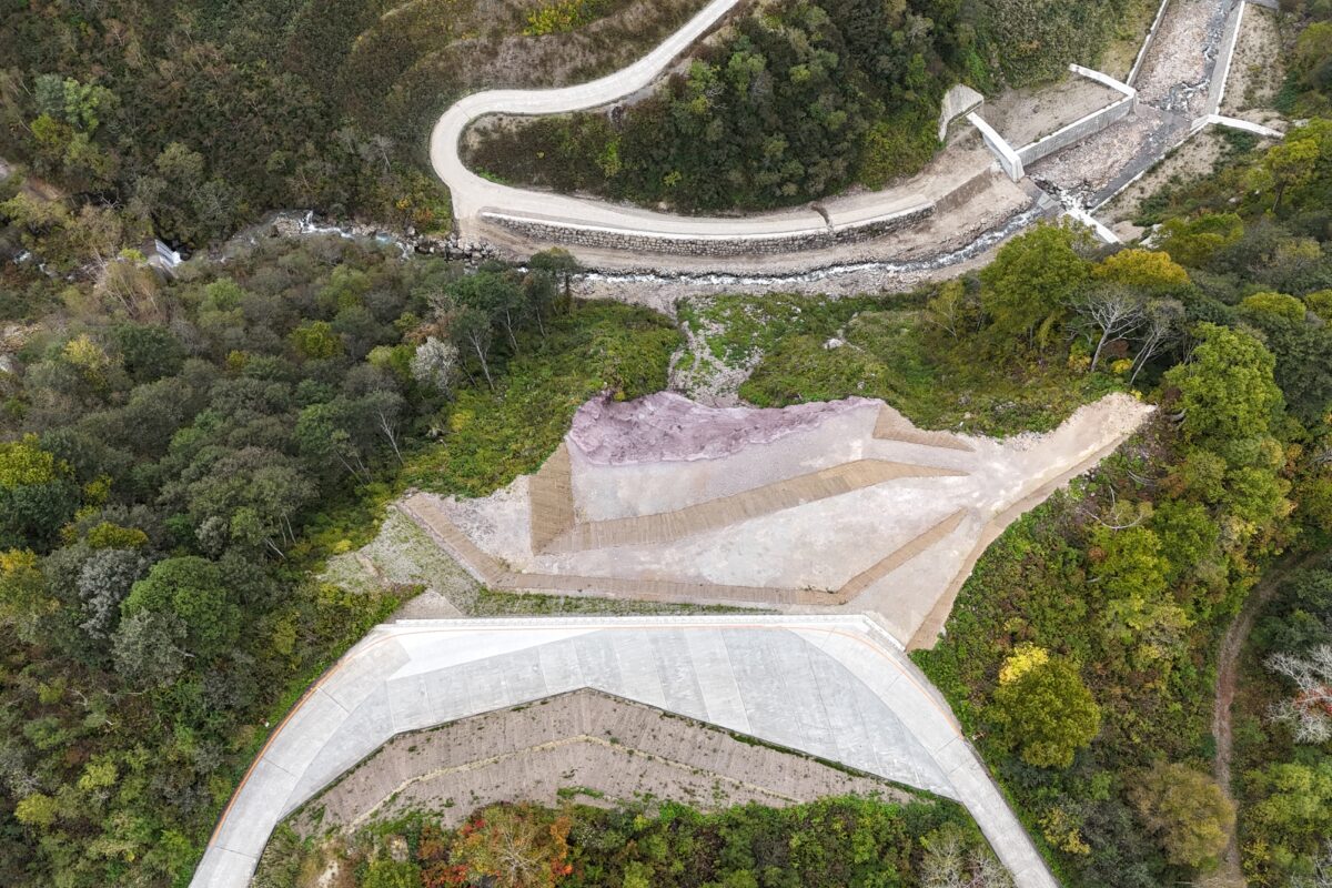 R7 多枝原谷下流斜面対策工事写真